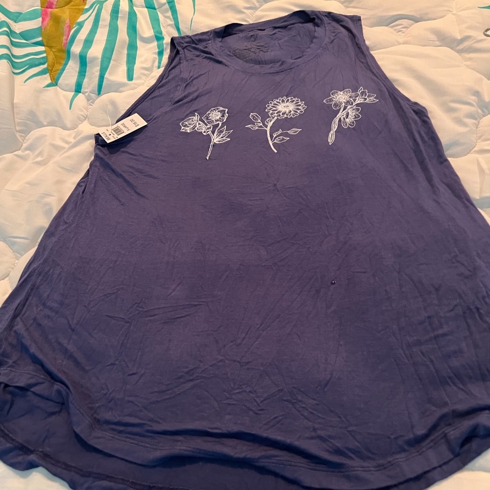 NWT - Lightweight Flowy Tank Top